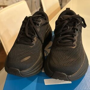 Hoka One One - size 5.5